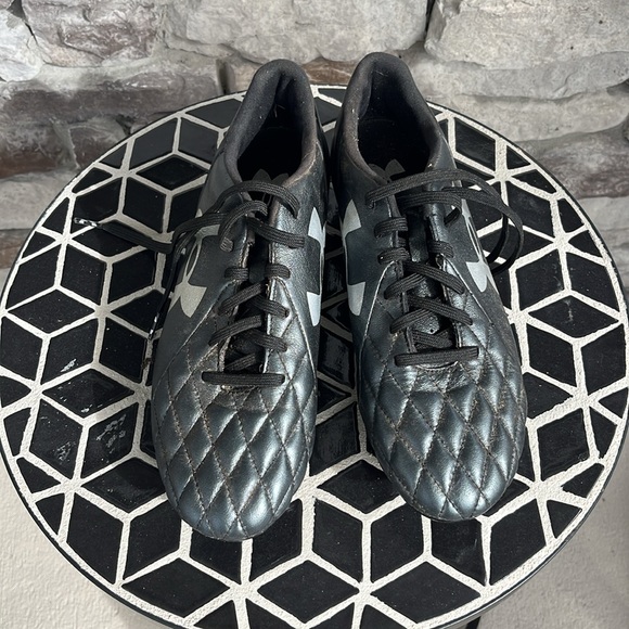 Under Armour Black Soccer Cleats with metal inserts in “like new” condition. - Picture 2 of 3